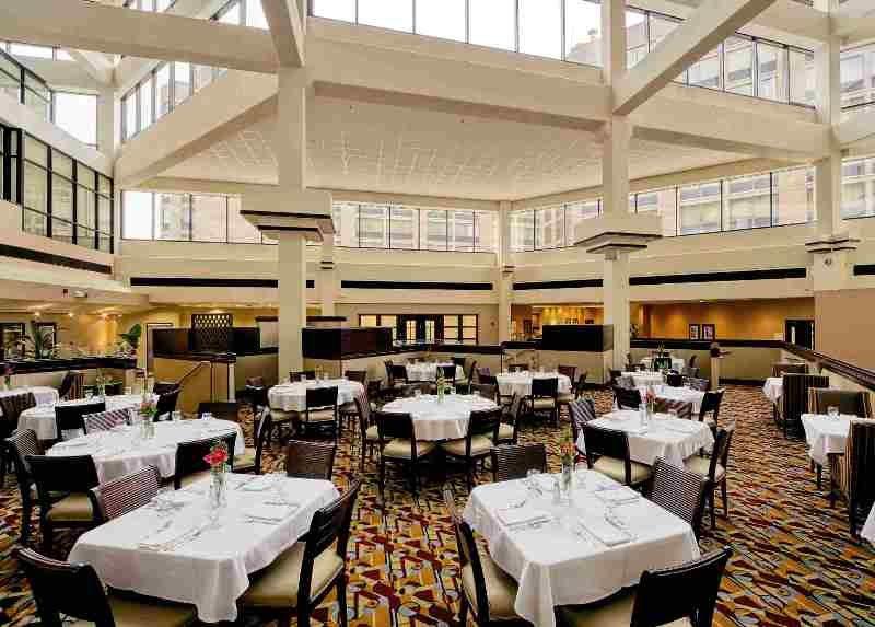 Sheraton Lisle Naperville Hotel Restaurant foto