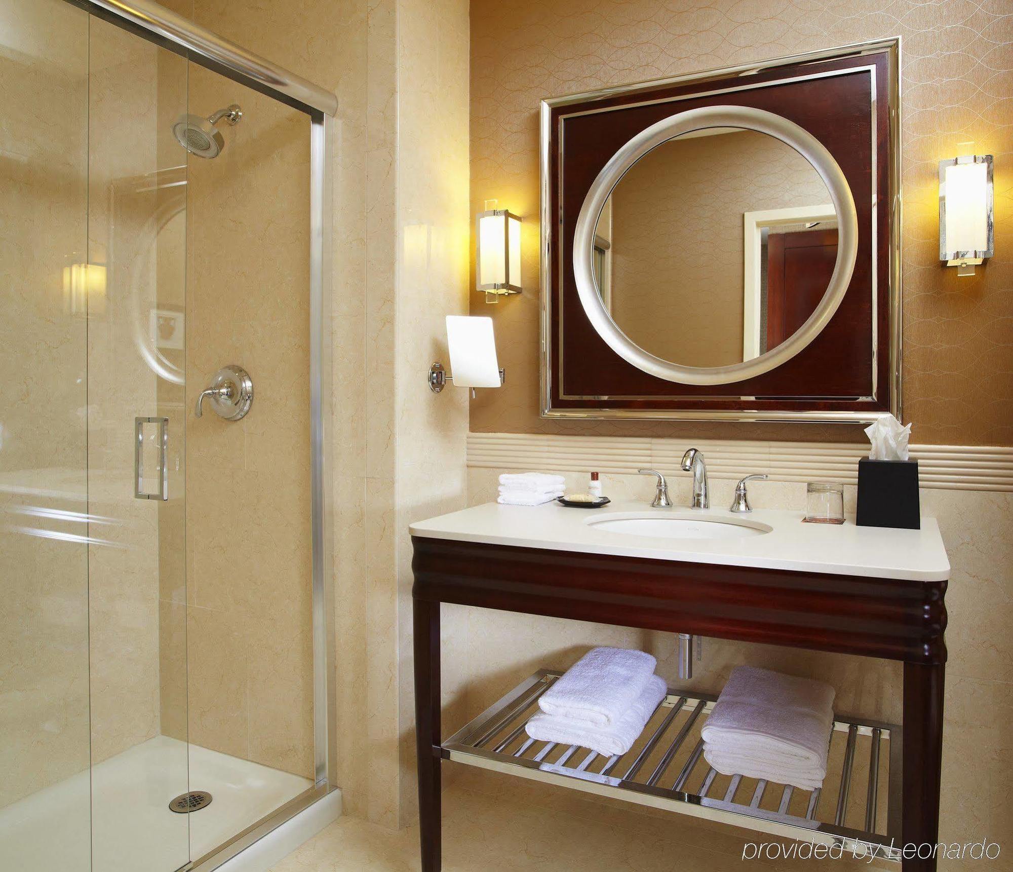 Sheraton Lisle Naperville Hotel Exterior foto